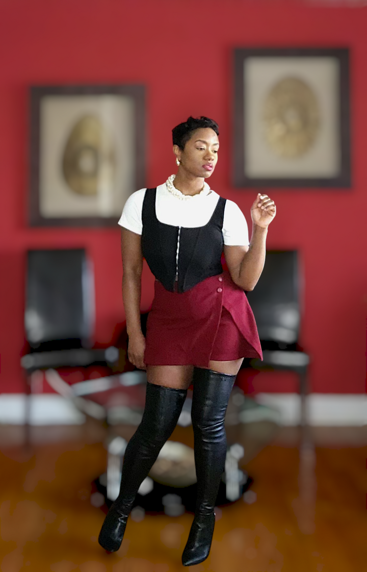 Eh-Skort Me